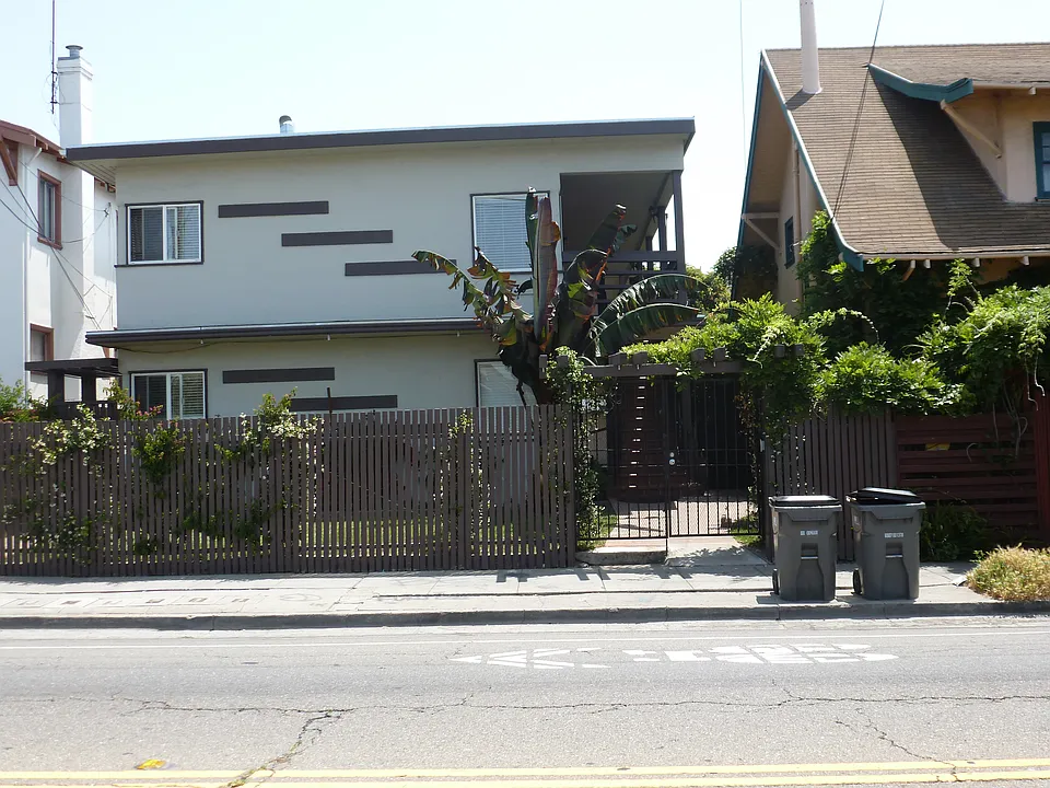 2530 Fruitvale Ave #1