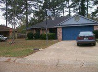 2609 Shamrock St, Magnolia, AR 71753