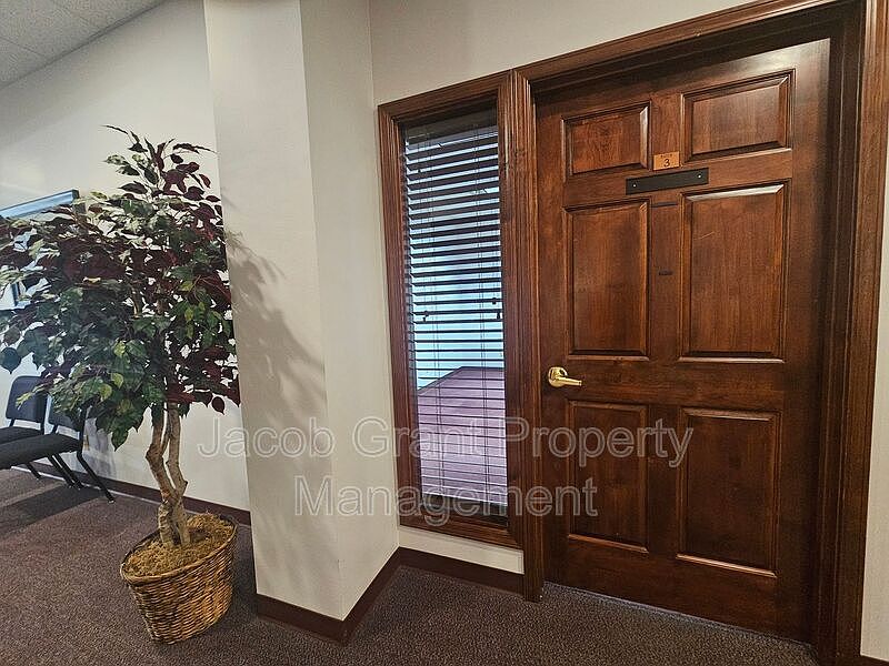 1st image of 490 Park Ave Suite 3