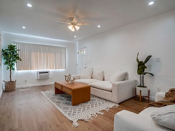 5th image of 11731 Kittridge St APT 3