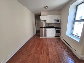 22 East 105th Street