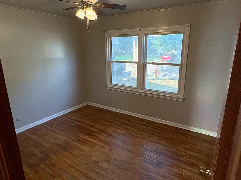 524 S 75th East Ave — Photo 6