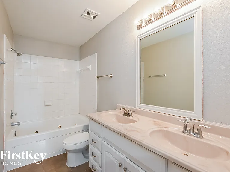 8143 Chancewood Ln — Photo 8