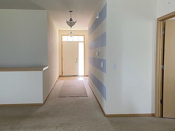 3rd image of 2205 S River Rock Dr