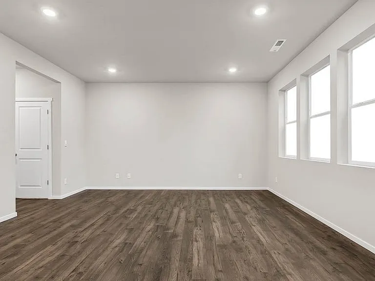 1441 SW Fielder Pl — Photo 17