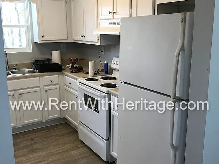 1709 Nutmeg St — Photo 5