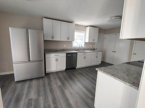 2nd image of 6436 Oak Park Dr #1