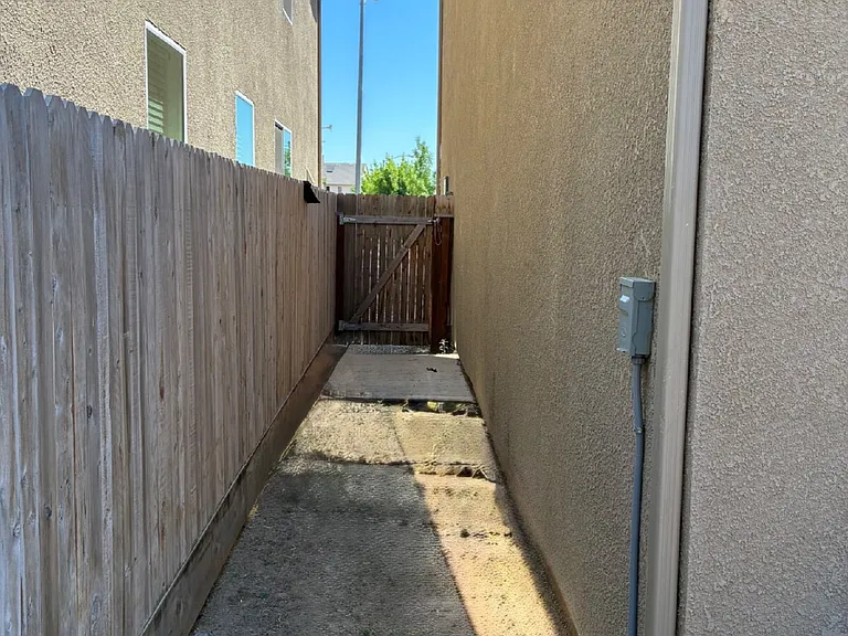 149 Shafer Ave — Photo 37