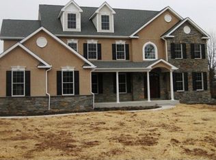 6 Woodbridge Rd, Collegeville, PA 19426