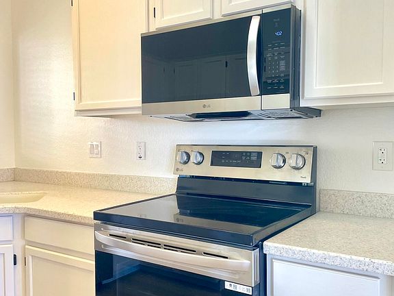 4th image of 19400 N WESTBROOK Parkway #311