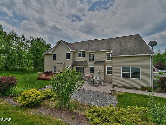 3rd image of 114 Birchwood Ln