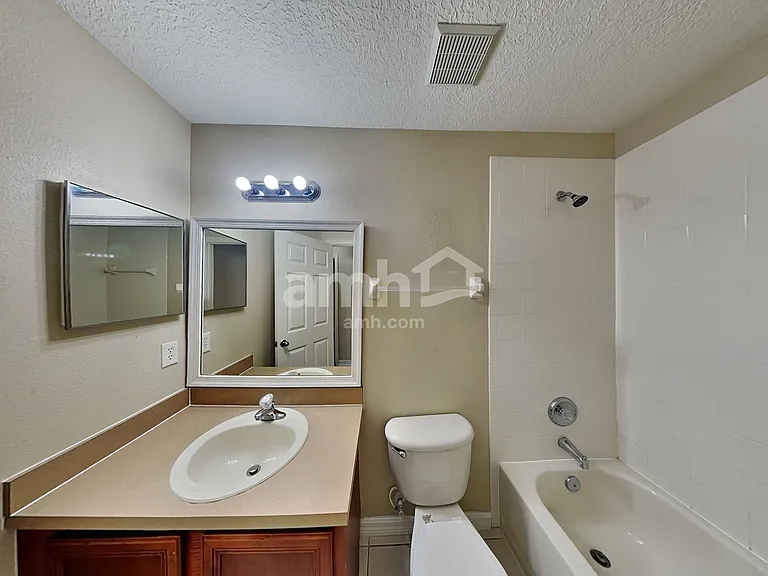 924 Burland Cir — Photo 15