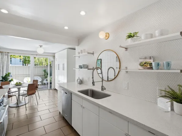 3263 Benton St, Santa Clara, CA 95051