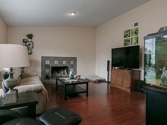 5th image of 2613 Stonehaven Dr