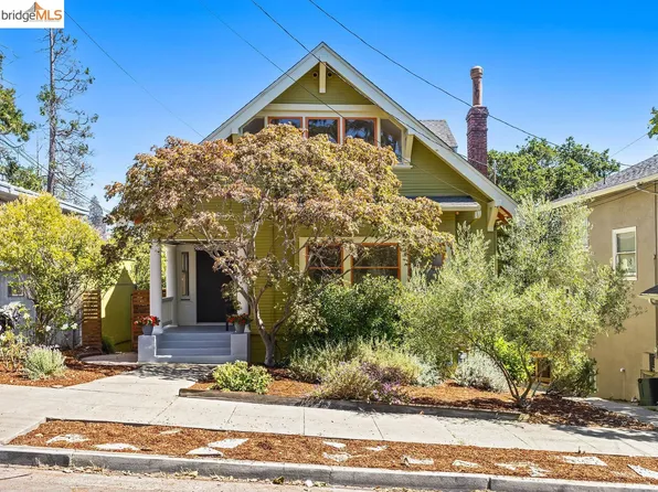 5867 Ocean View Dr, Oakland, CA 94618