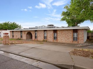 1813 Kriss Pl NE, Albuquerque, NM 87112