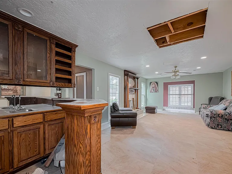 4015 Black Locust Dr — Photo 12