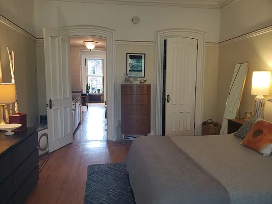 Rented by BLS Realty | media 39