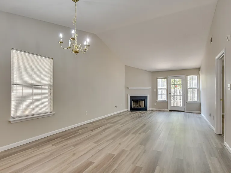 2014 Emerald Bay Dr — Photo 7