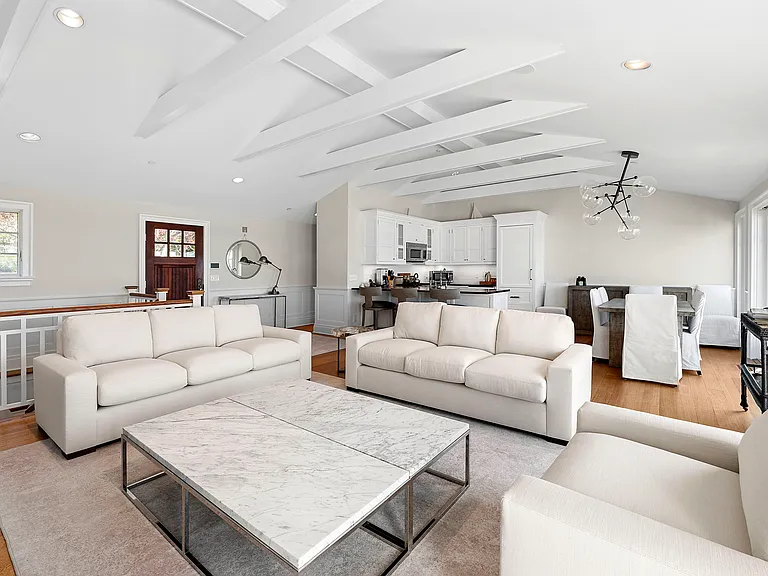 272 Old Montauk Hwy #3 — Photo 6