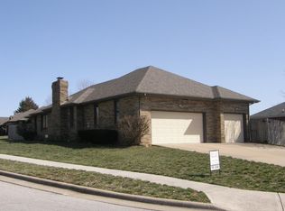 3204 W Edgewood St, Springfield, MO 65807