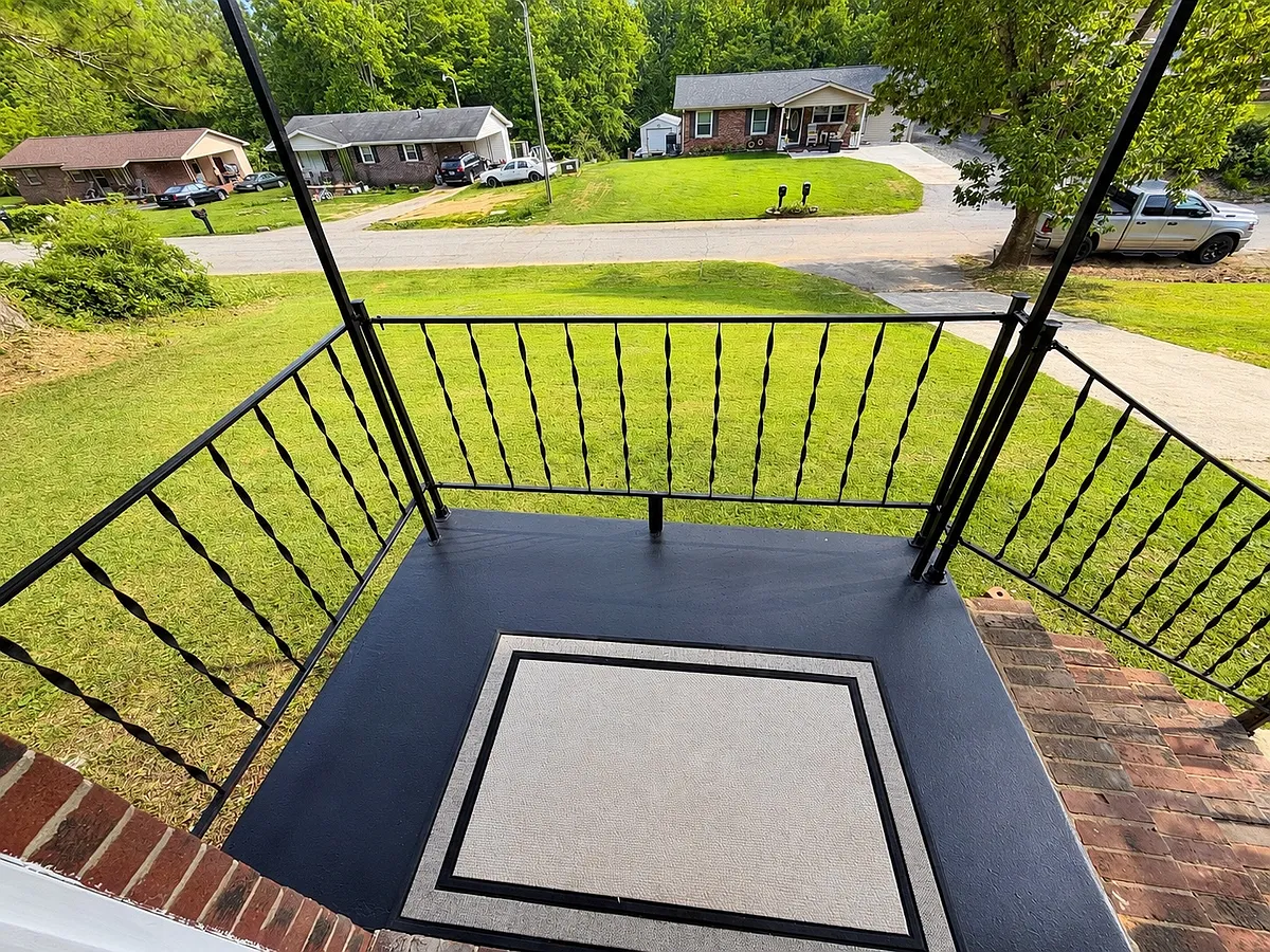 Building Photo - 222 McKellar Dr