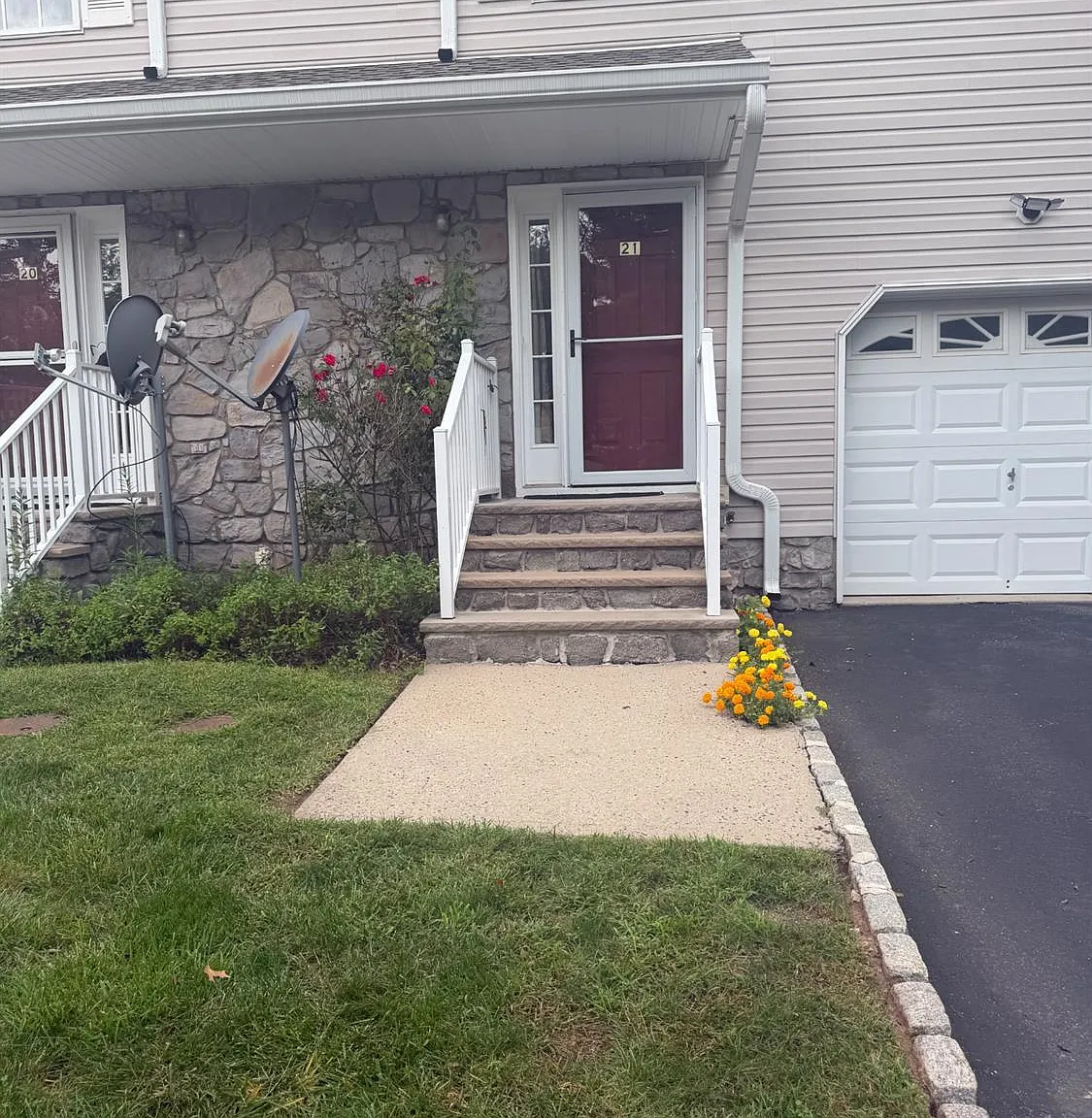 3 bed, 2.5 bath, 1488 sqft, $3,000 — Photo 2