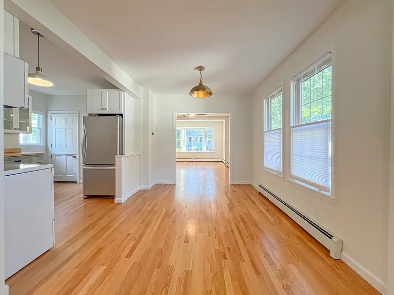 22 Crescent Ave — Photo 28