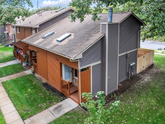 1530 N Smith Cir Unit 301, Wichita, KS 67212