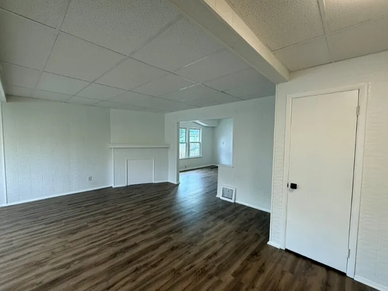 3310 E 119th St #1 — Photo 3