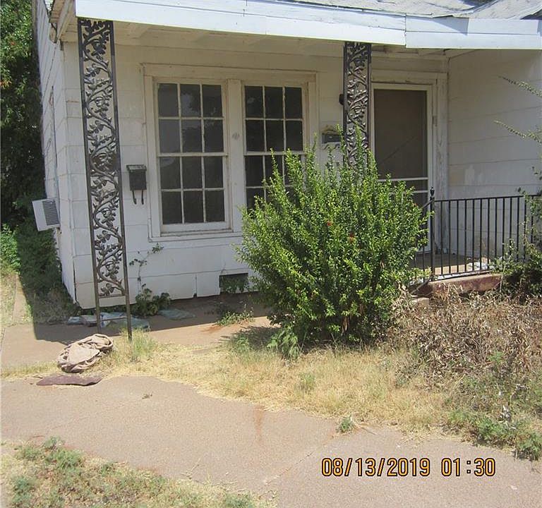 1st image of 608 En 15th St