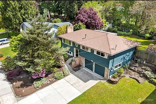 76 158th Pl SE Photo 1