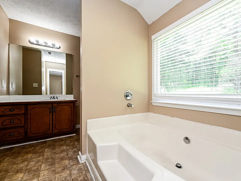 160 Willow Shoals Dr — Photo 9