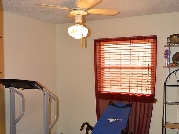 2nd image of 1012 S Bouziden Dr