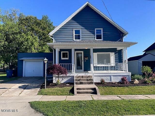 1st image of 108 W Saint Clair St