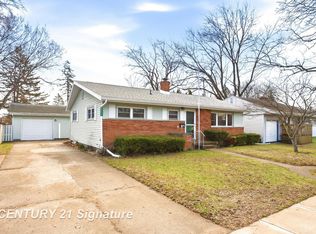 2292 Mayfield Rd, Saginaw, MI 48602
