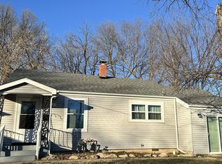 1127 E Pacific Street, Springfield, MO 65803