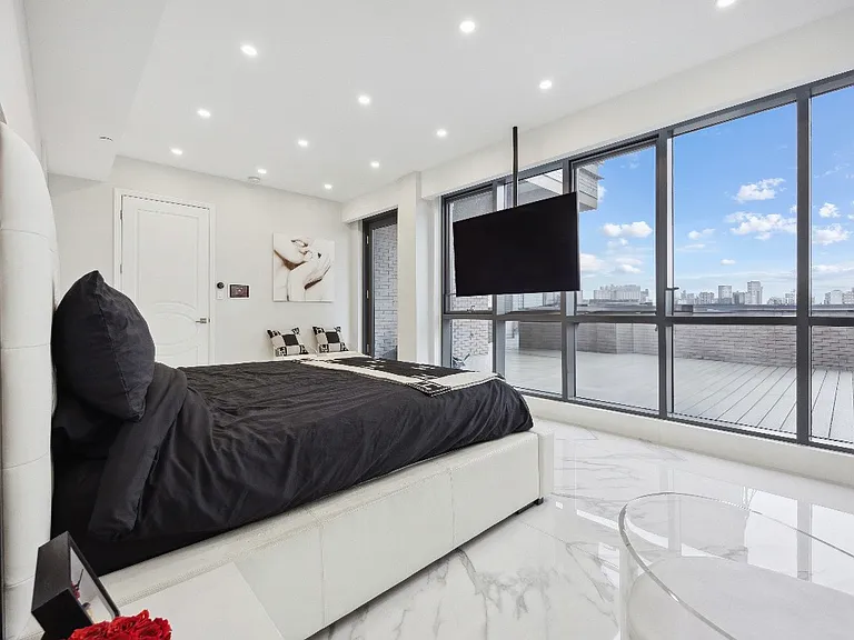 11 Waldane Ct #2 — Photo 15