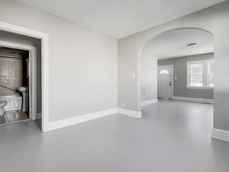 3621 Benton Ave — Photo 7