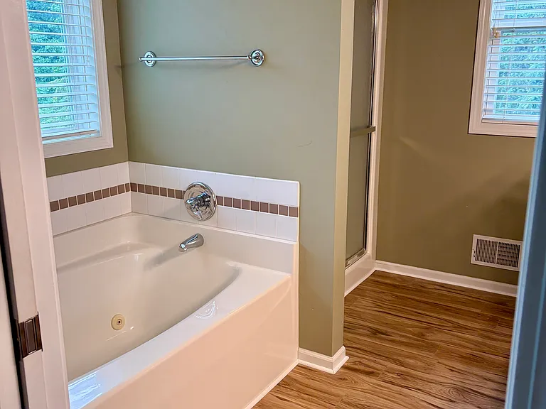 703 Maple Hill Ct SE — Photo 29