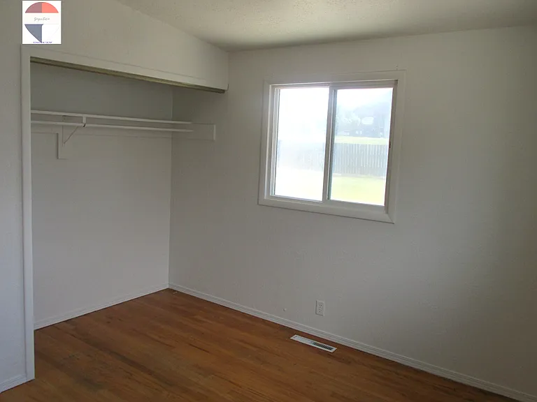 2925 Windsor Pl — Photo 8