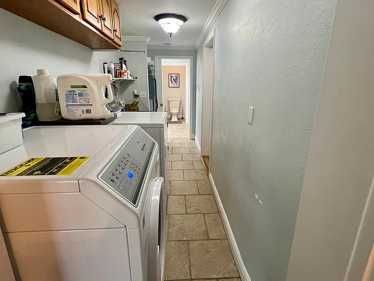 2408 Cambridge Ave — Photo 26