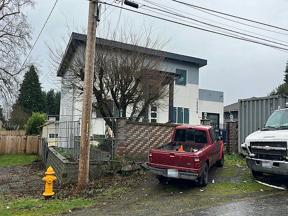 3rd image of 14046 6th Ave S