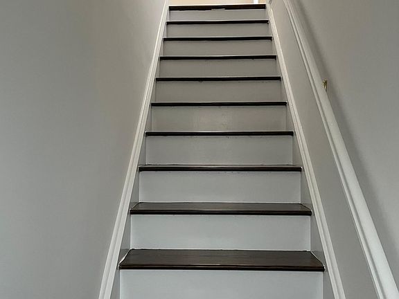 View upon entering the unit.