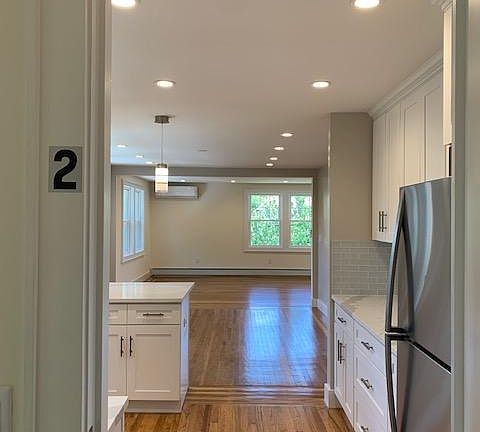4th image of 46 Lake Ave Floor 2