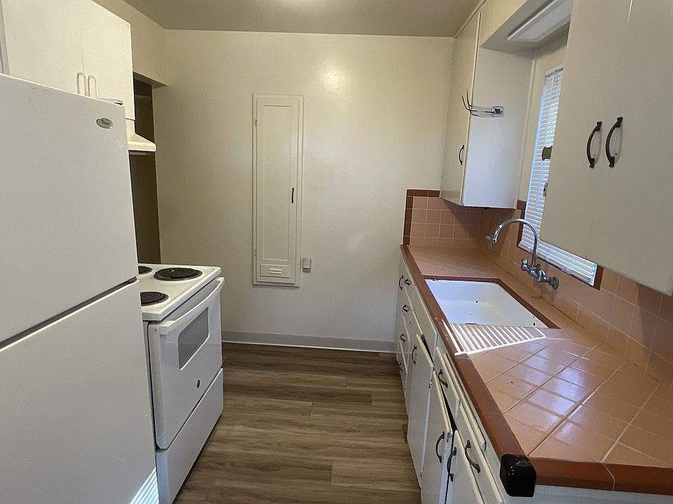 1st image of 464-472 Ramona Ave #470R