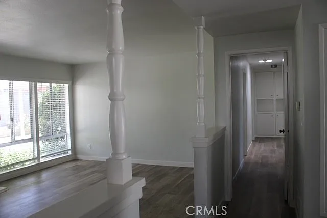 548 Stanford Ave — Photo 10