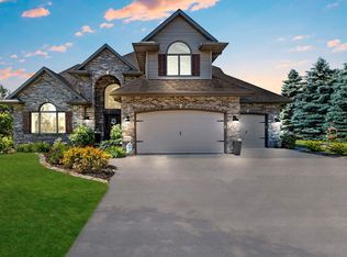 W6963 Hickory Nut Trl, Appleton, WI 54914