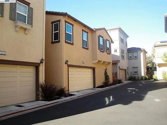 4th image of 3323 Vittoria Loop