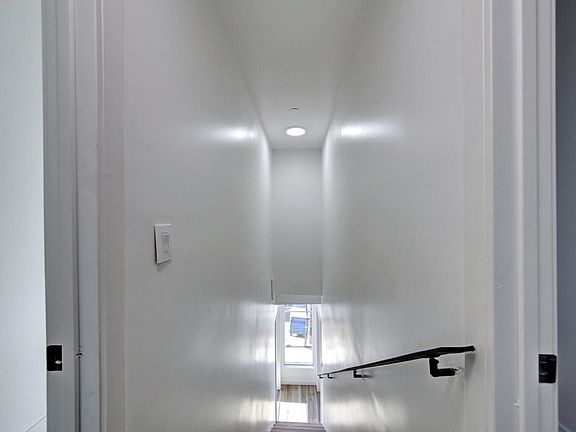 3rd image of 3064 Imperial Ave #3